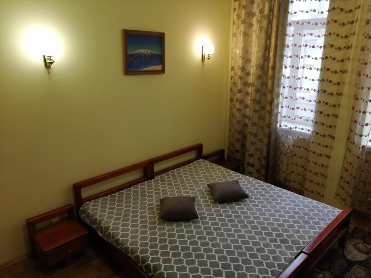 Apartament-Minihotel Elpida Lviv Extérieur photo