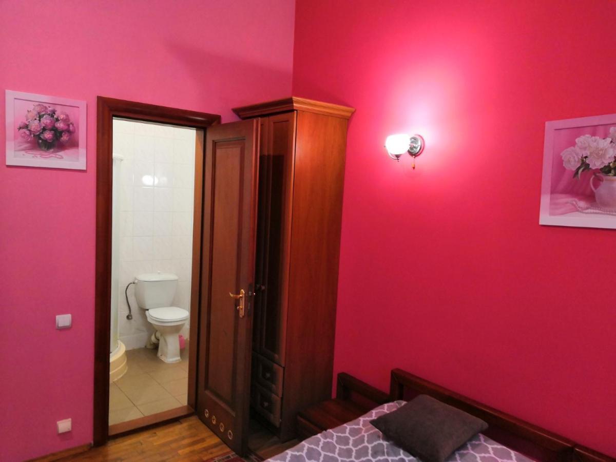 Apartament-Minihotel Elpida Lviv Extérieur photo