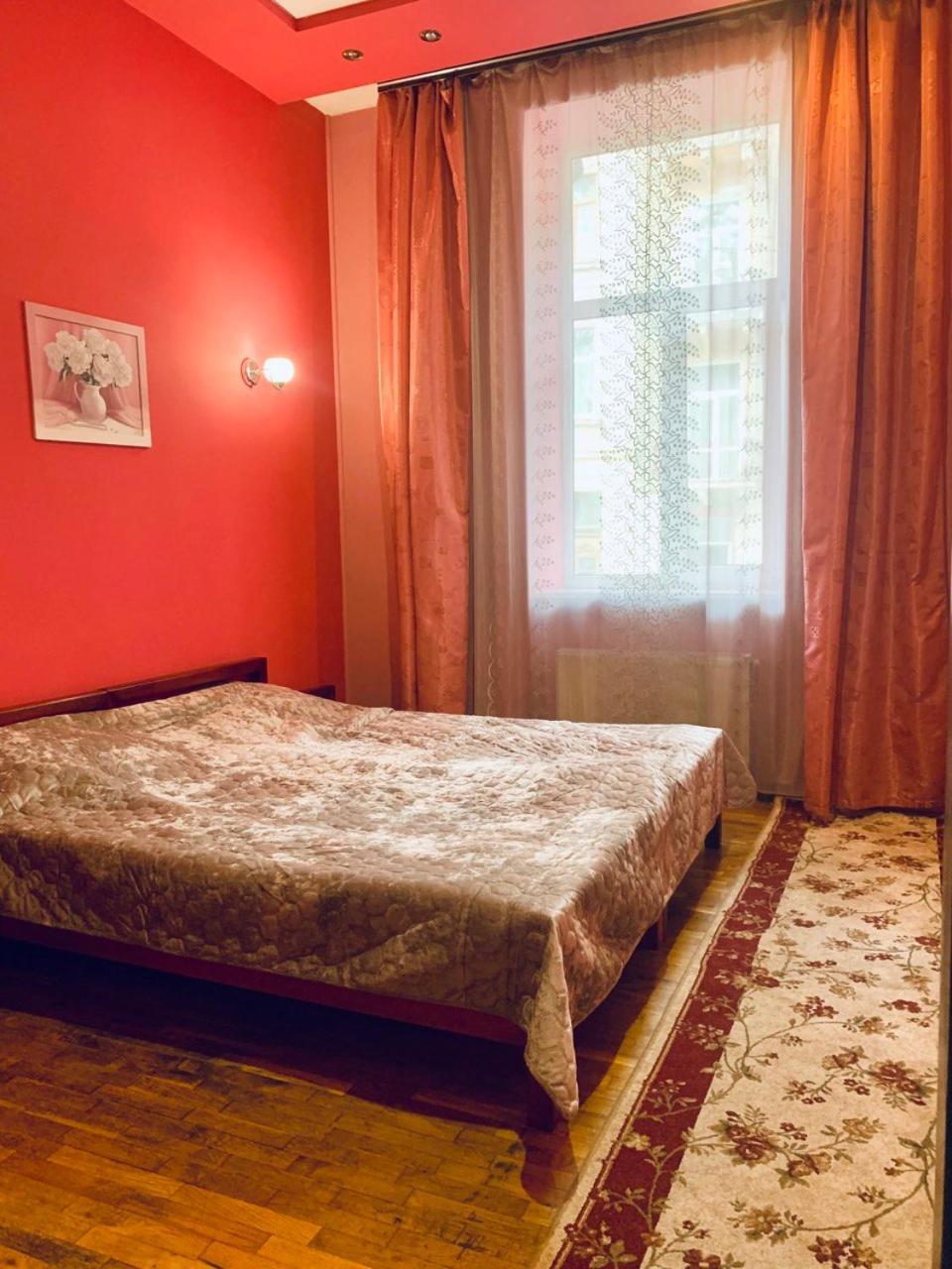 Apartament-Minihotel Elpida Lviv Extérieur photo
