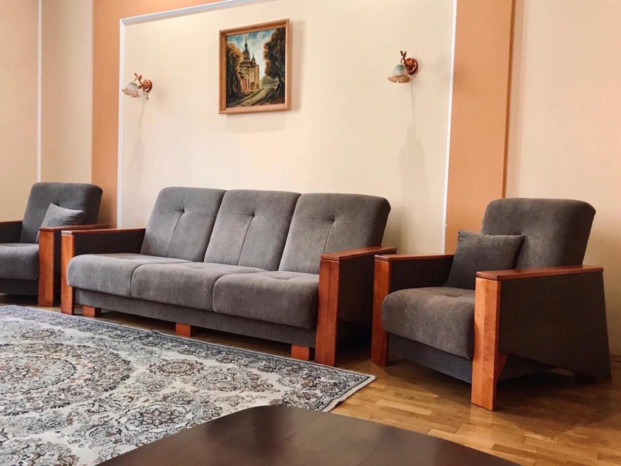 Apartament-Minihotel Elpida Lviv Extérieur photo
